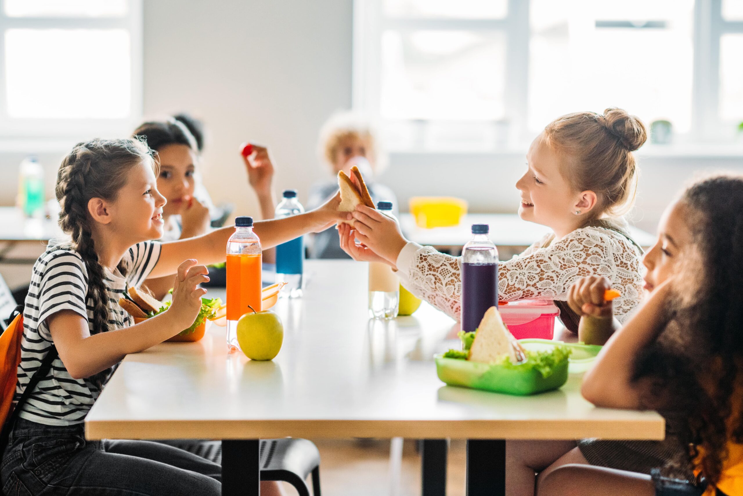 Ganztagsföderungsgesetz – Kinder Mittagessen